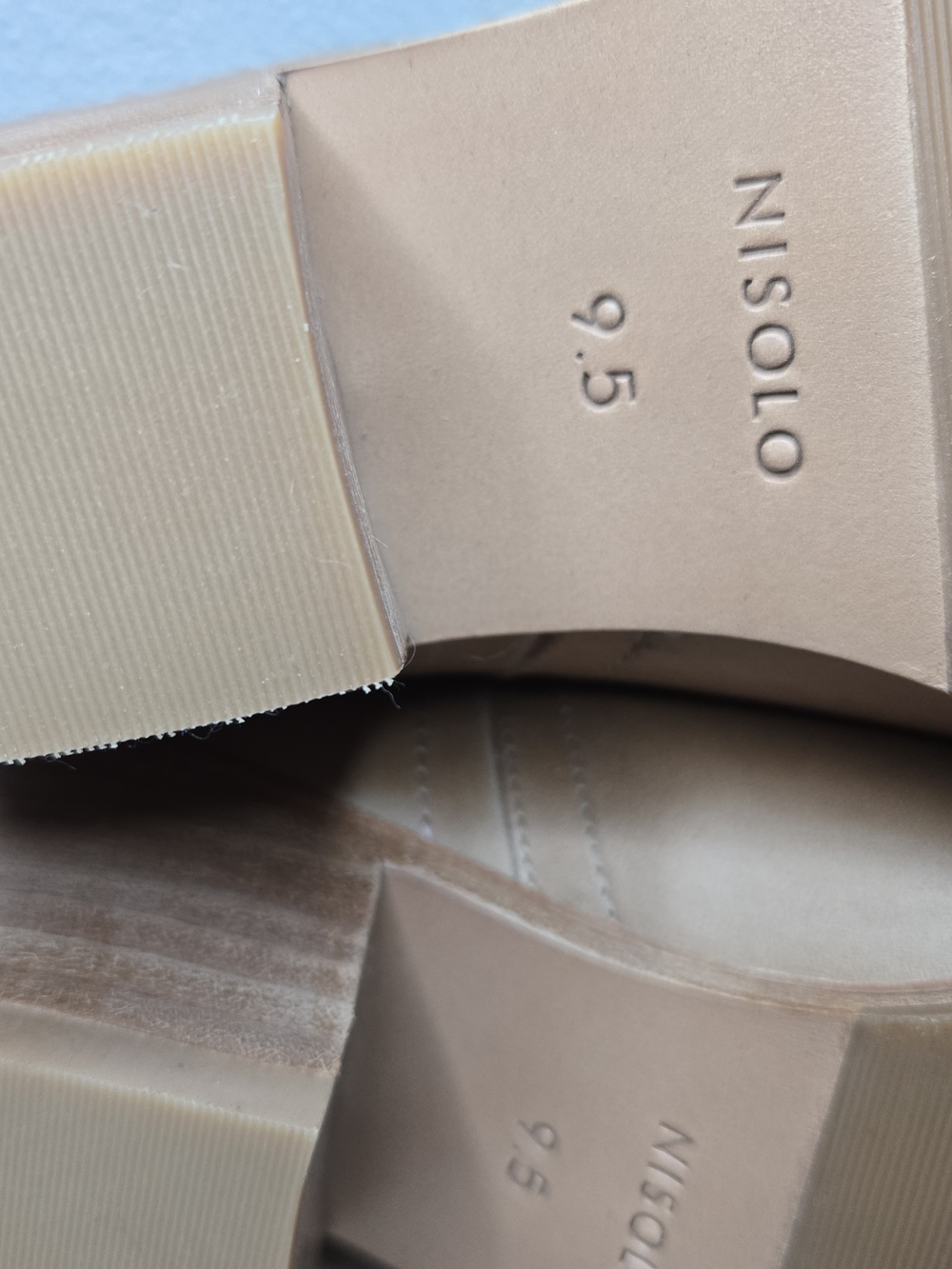 Nisolo Mia Women's Beige Leather V-Cut Low Heel Booties - Sz 9.5 Ret $200 New - Picture 13 of 14